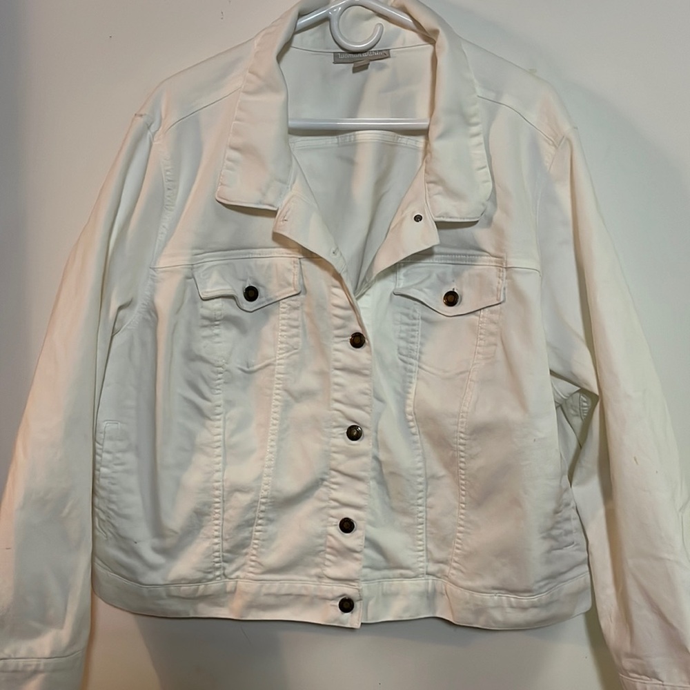 Woman Within White Denim Trucker Jacket Size 30 EUC Coastal Clean Girl